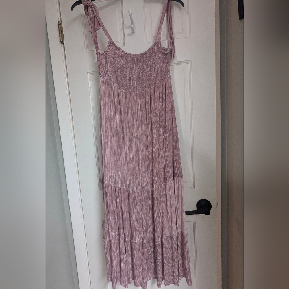 Elegant Mauve Sleeveless Midi Dress